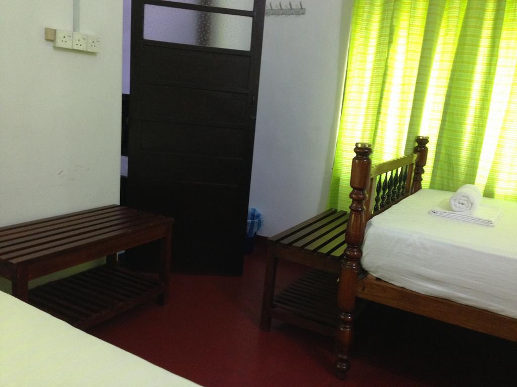 แฮมิลตัน เฮาส์ Hotel เนกอมโบ ห้อง รูปภาพ