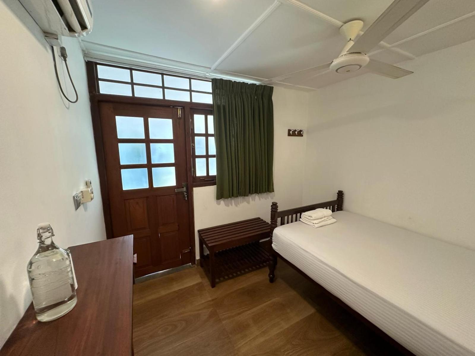 แฮมิลตัน เฮาส์ Hotel เนกอมโบ ภายนอก รูปภาพ