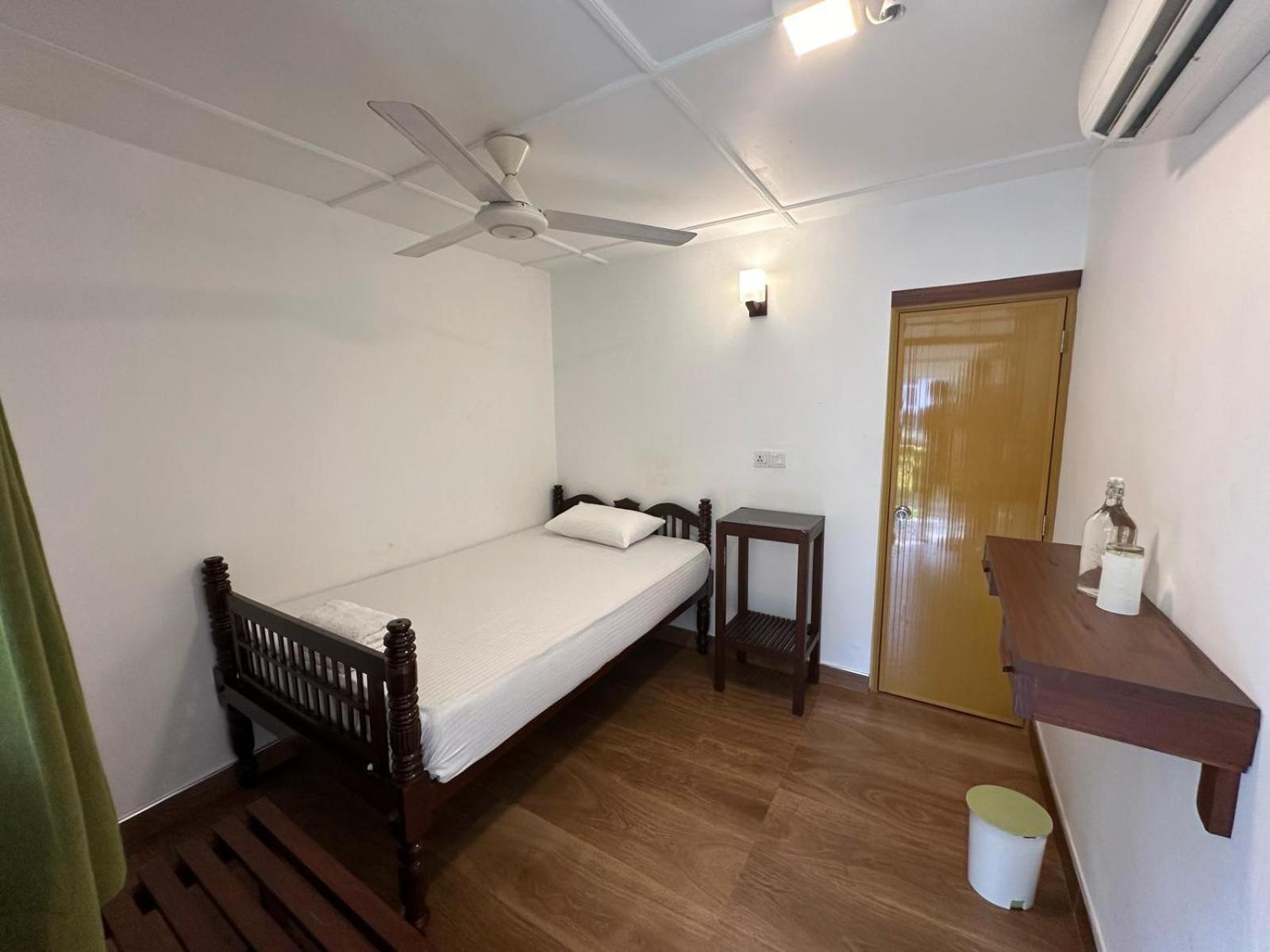 แฮมิลตัน เฮาส์ Hotel เนกอมโบ ภายนอก รูปภาพ